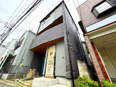 川崎市中原区宮内3丁目　新築一戸建　5690万円