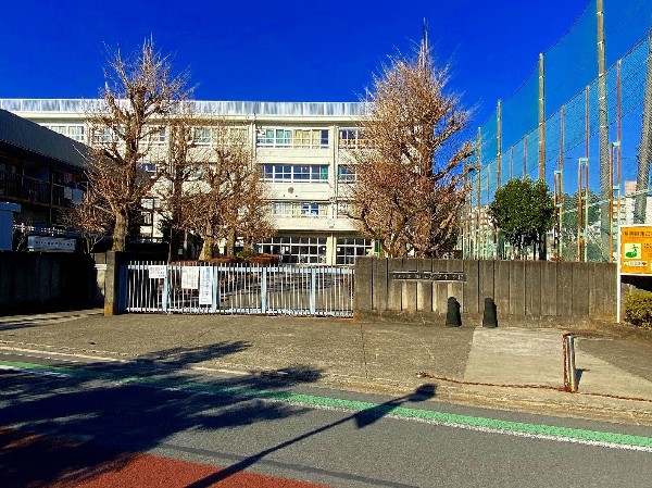 狛江市東野川4丁目　新築一戸建　8980万円